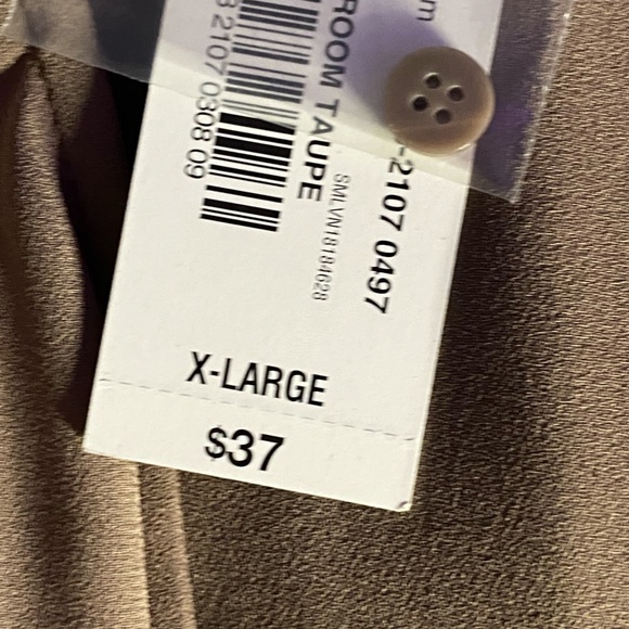 Silky Blouse with Cross over at neck - Picture 3 of 4